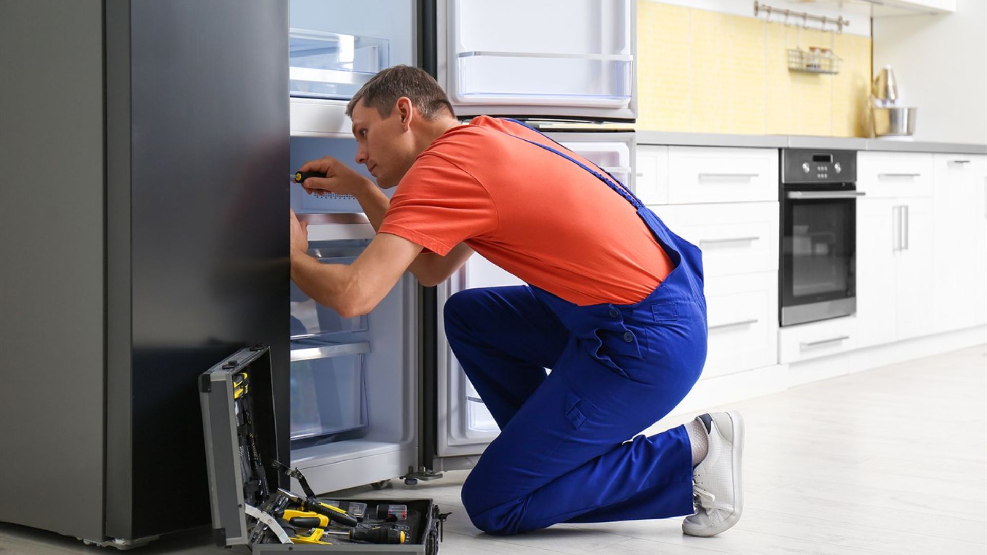 How to Maintain Your Fridge Freezer to Avoid Repairs in Dubai